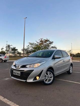 TOYOTA YARIS 1.3 16V FLEX XL PLUS TECH MULTIDRIVE TOYOTA YARIS 1.3 16V FLEX XL PLUS TECH MULTIDRIVE